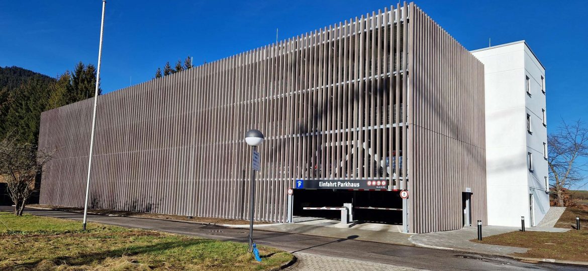 PARKHAUS -naslovnica
